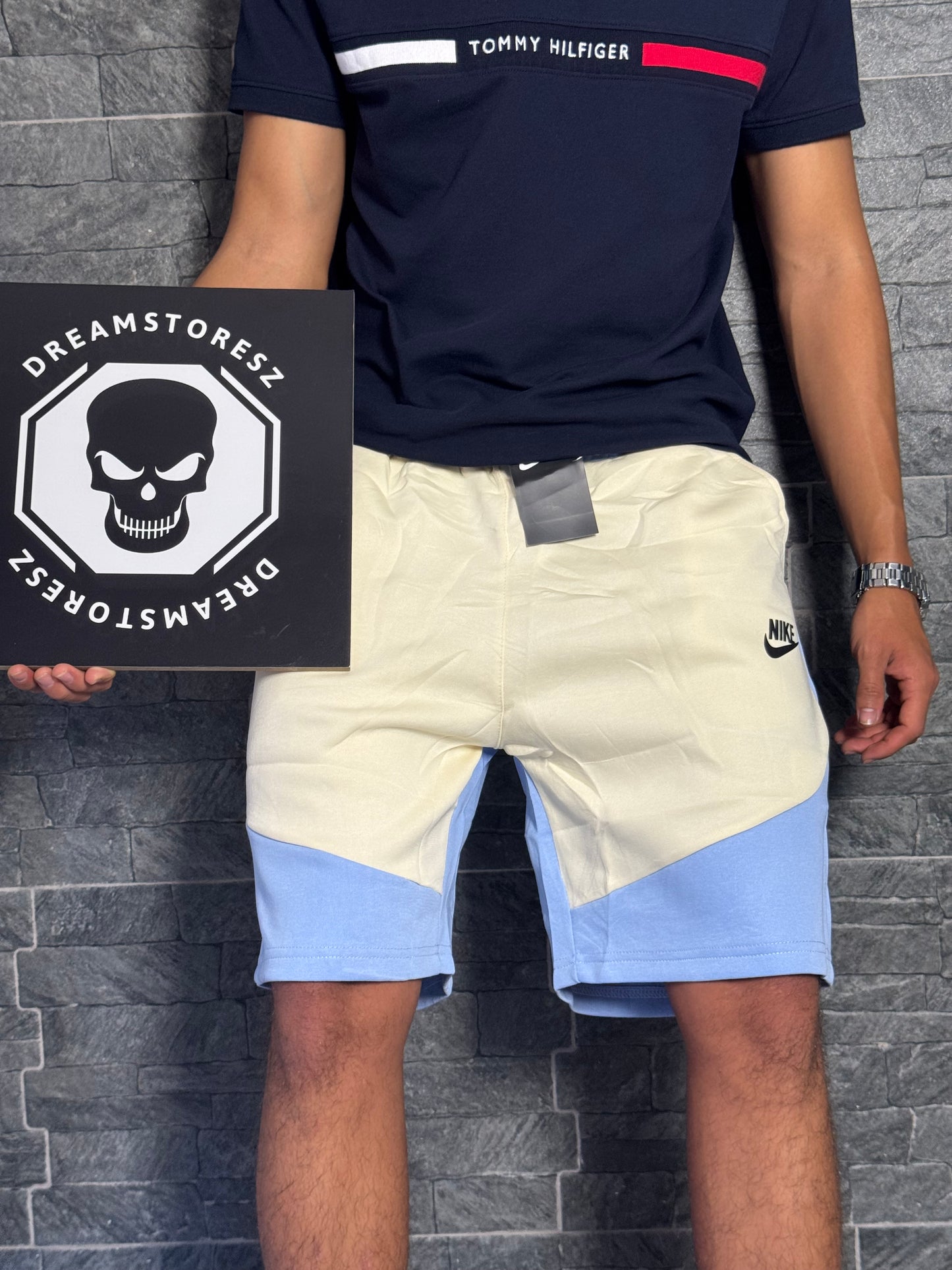 SHORT NIKE TECH BLUE AND BEIGE