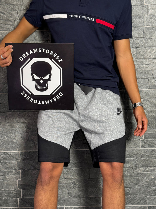SHORT NIKE TECH BLACK AND GREY